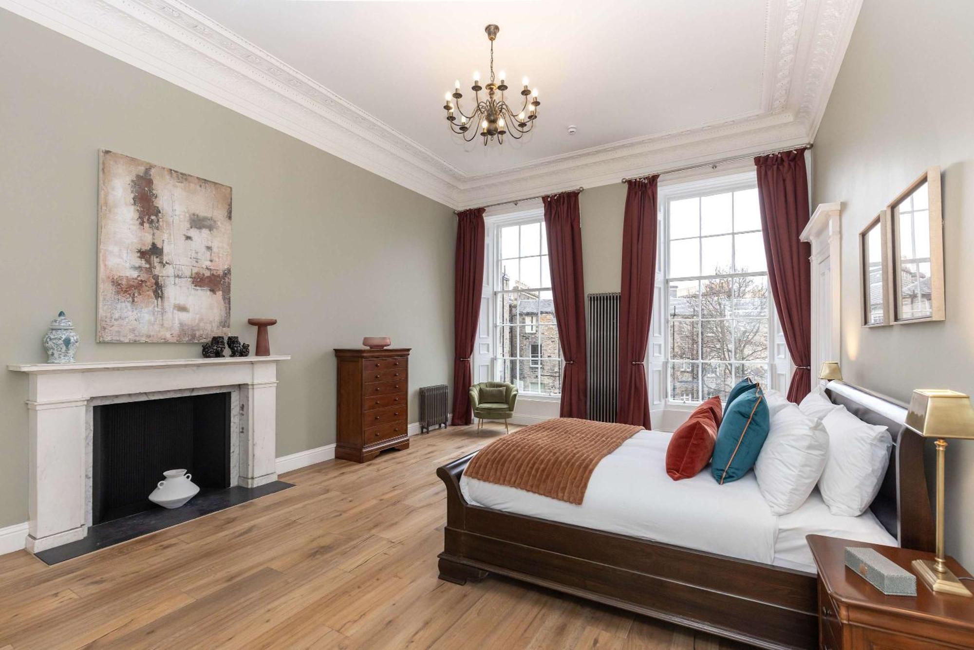 Dragon Suites Luxury Apartments At 9 Albyn Place Εδιμβούργο Εξωτερικό φωτογραφία
