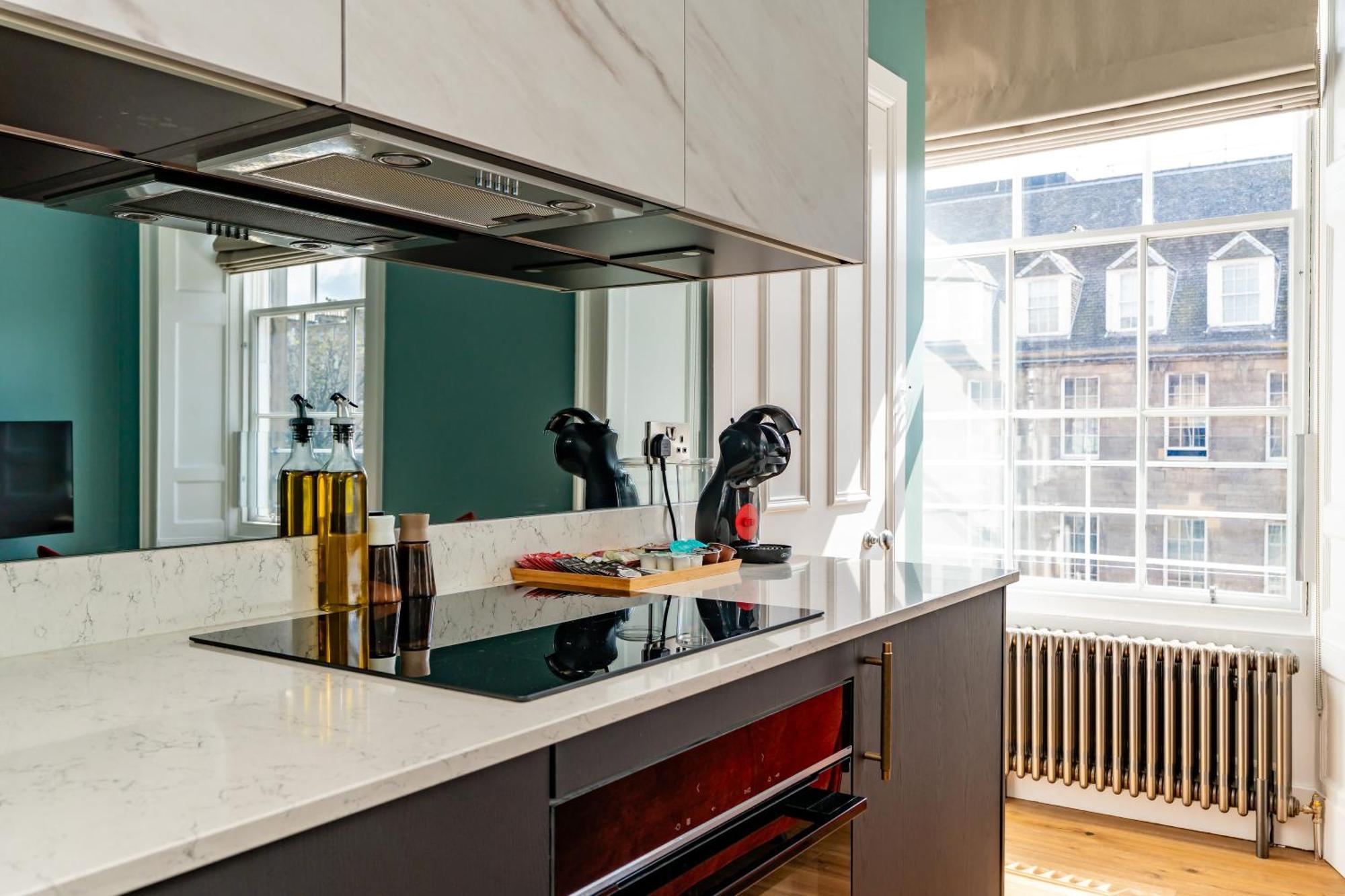 Dragon Suites Luxury Apartments At 9 Albyn Place Εδιμβούργο Εξωτερικό φωτογραφία